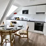 Alp Centre Location With Traditional Design And Self Check-in Apartment