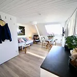 Alp Centre Location With Traditional Design And Self Check-in Apartment
