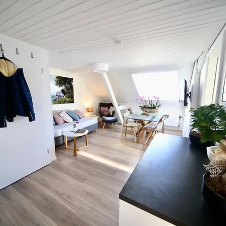 Alp Centre Location With Traditional Design And Self Check-in Apartment