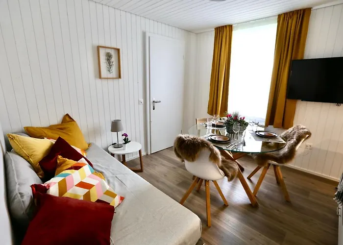 Alp Centre Location With Traditional Design And Self Check-in 아파트