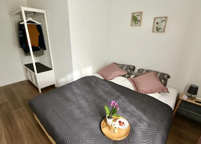 Alp Centre Location With Traditional Design And Self Check-in 아파트