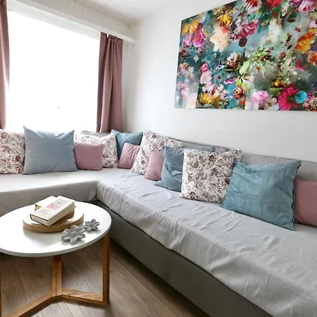 Alp Centre Location With Traditional Design And Self Check-in * 엥겔베르그