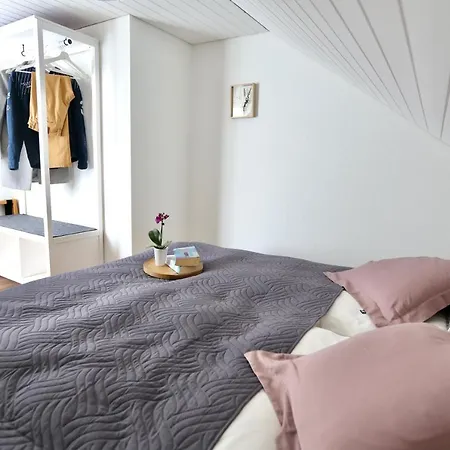 아파트 Alp Centre Location With Traditional Design And Self Check-in *