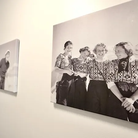 Alp Centre Location With Traditional Design And Self Check-in 엥겔베르그